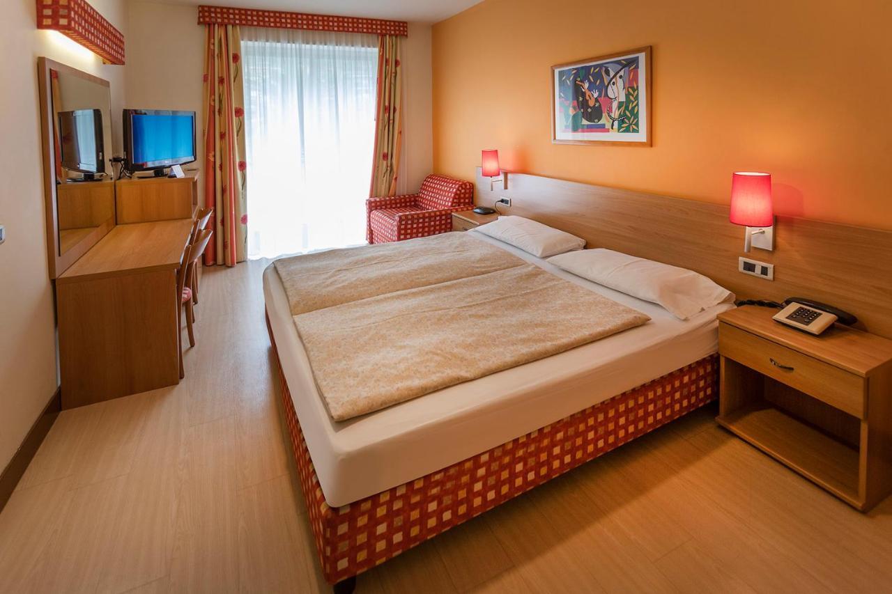 Hotel Ideal Limone sul Garda Exterior photo